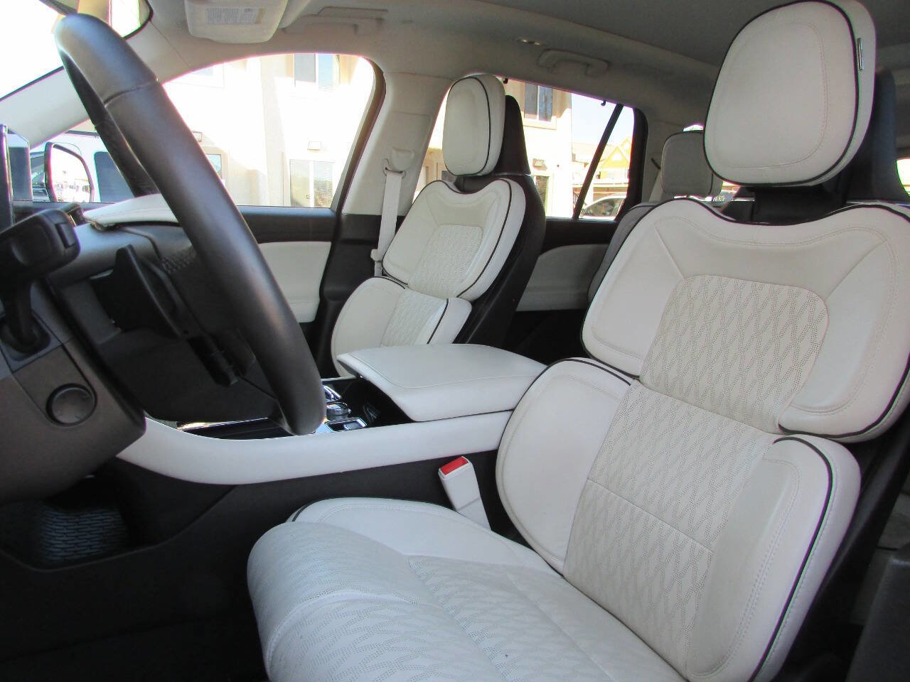 Used 2020 Lincoln Aviator Black Label Grand Touring w/ Class IV Trailer Tow Package image 13