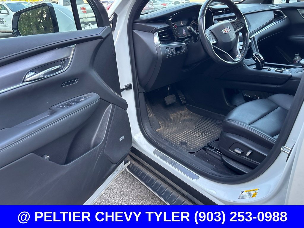 Used 2023 Cadillac XT6 Luxury FWD image 12