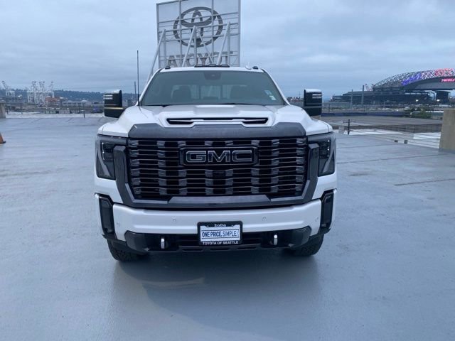 Used 2024 GMC Sierra 3500 Denali Ultimate image 3