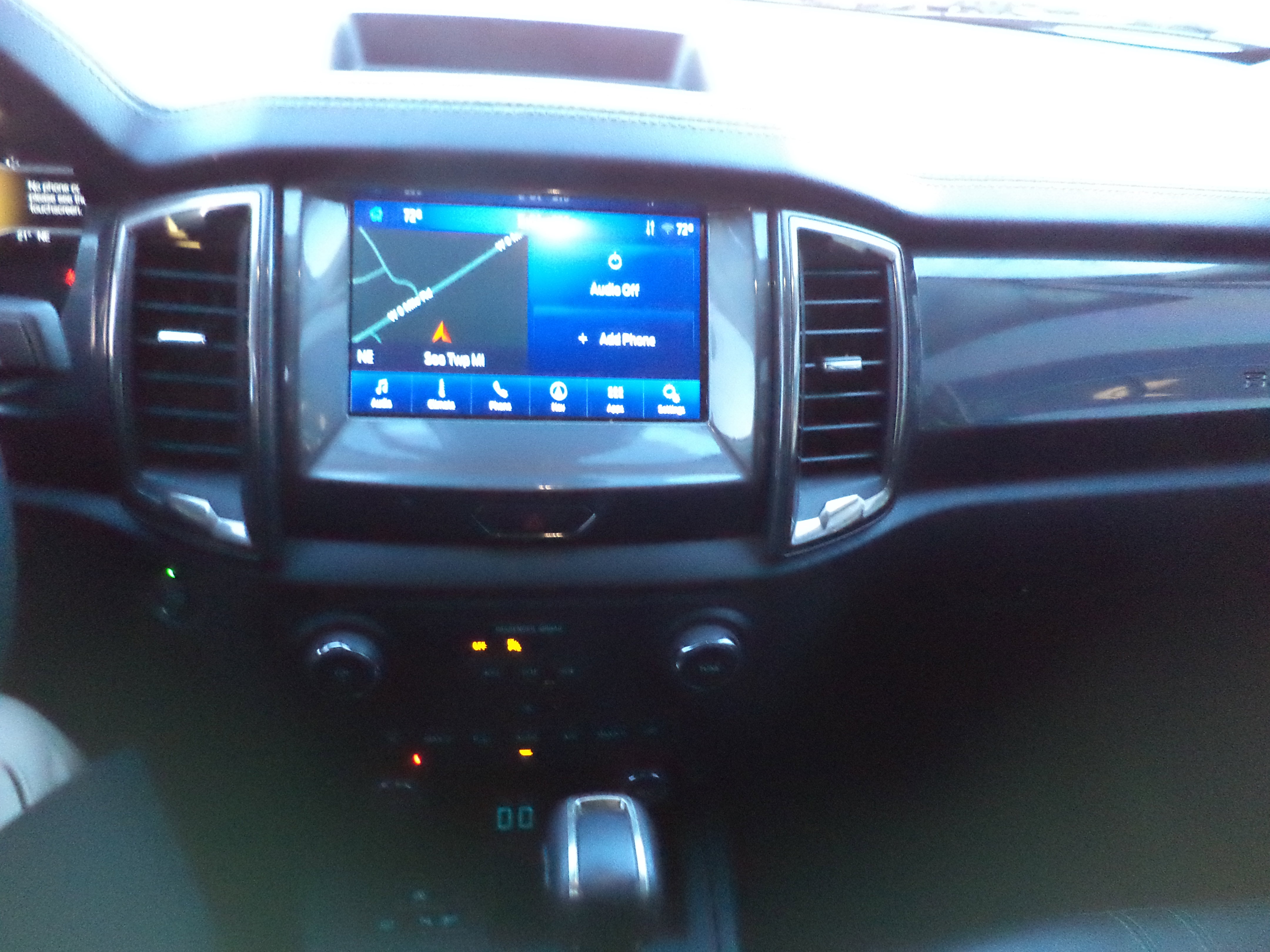 Used 2020 Ford Ranger Lariat w/ Technology Package image 12
