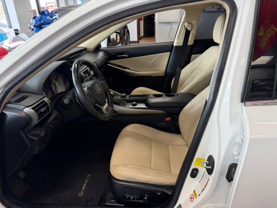 Used 2014 Lexus IS 250 w/ Premium Package RWD image 13