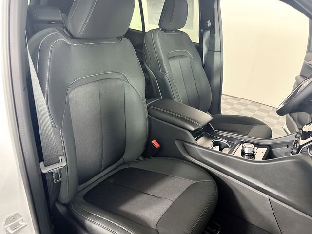 New 2025 Jeep Grand Cherokee Laredo image 29