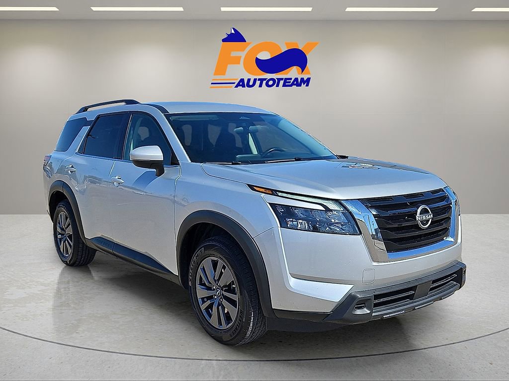 Used 2024 Nissan Pathfinder SV FWD image 6