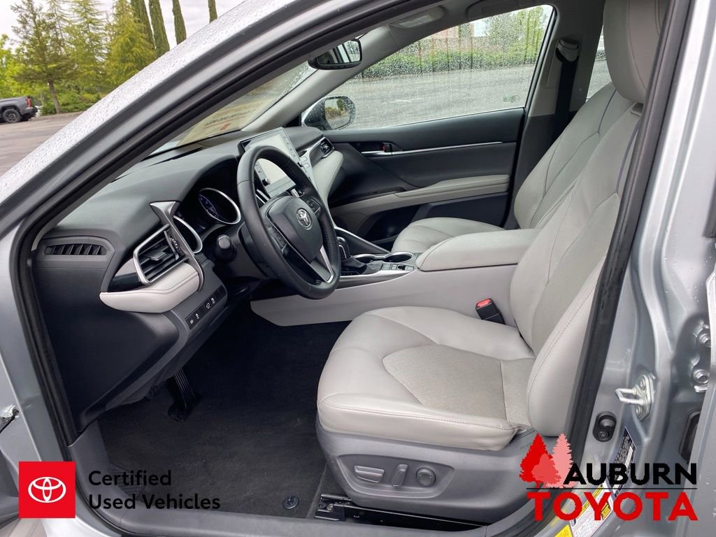 Certified 2021 Toyota Camry XLE FWD image 30