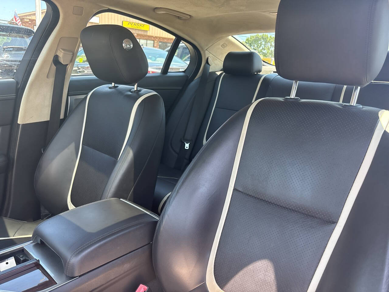 Used 2012 Jaguar XF Portfolio RWD image 15