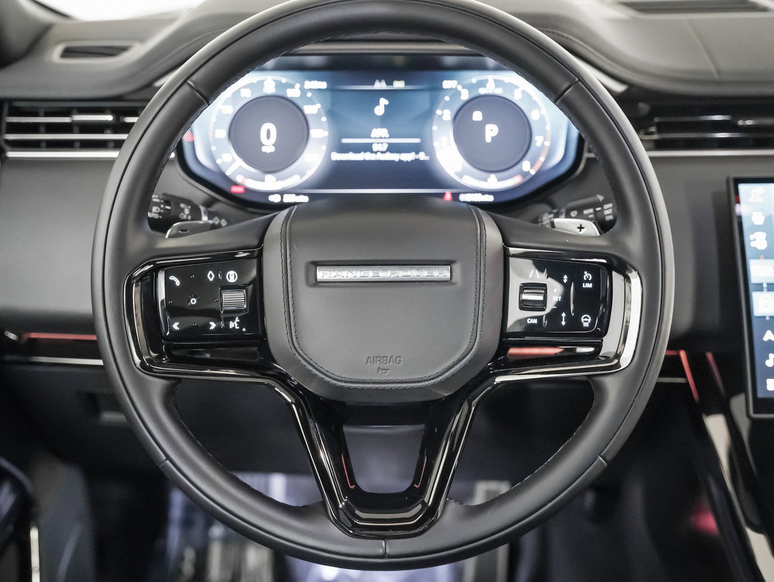 Used 2025 Land Rover Range Rover Sport Dynamic SE image 12