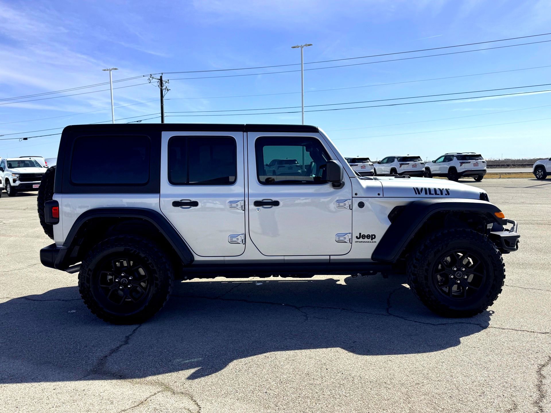 Used 2024 Jeep Wrangler Willys image 6