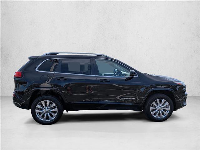 Used 2017 Jeep Cherokee Overland w/ Technology Group image 4