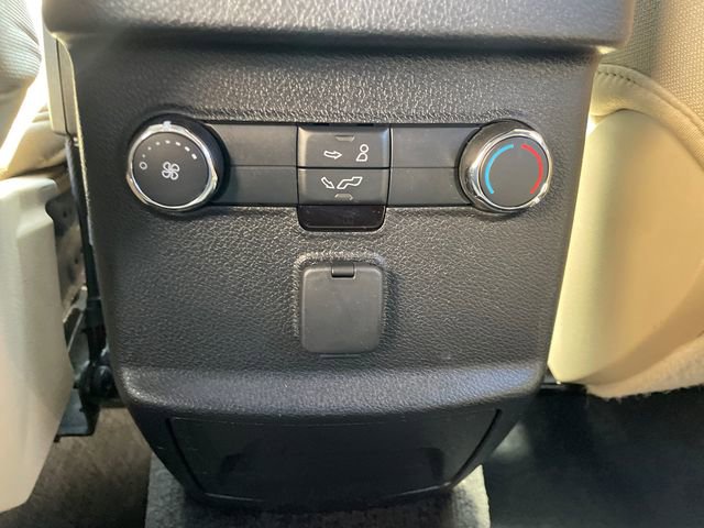 Used 2017 Ford Explorer XLT image 22