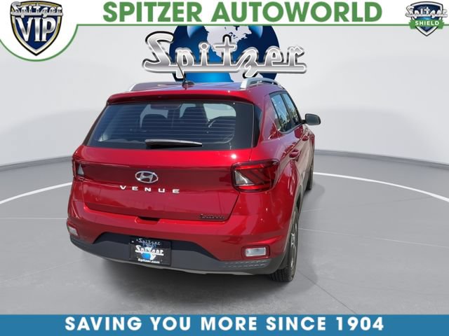Used 2025 Hyundai Venue SEL FWD image 8