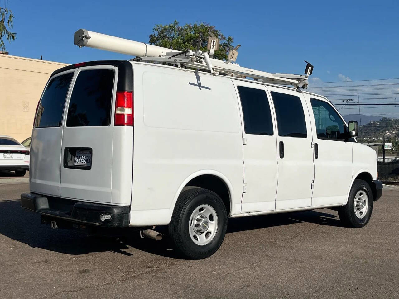 Used 2012 Chevrolet Express 2500 w/ Cold Climate Package image 3