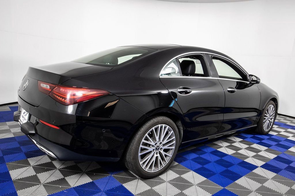 Used 2025 Mercedes-Benz CLA 250 image 4