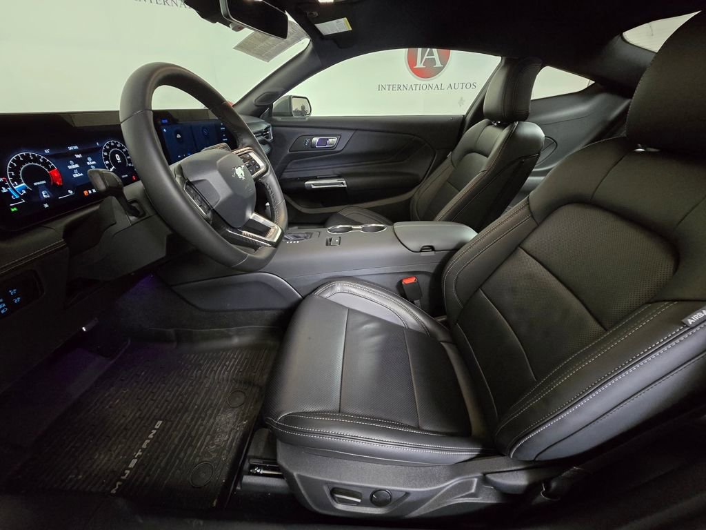 Used 2025 Ford Mustang GT Premium RWD image 12