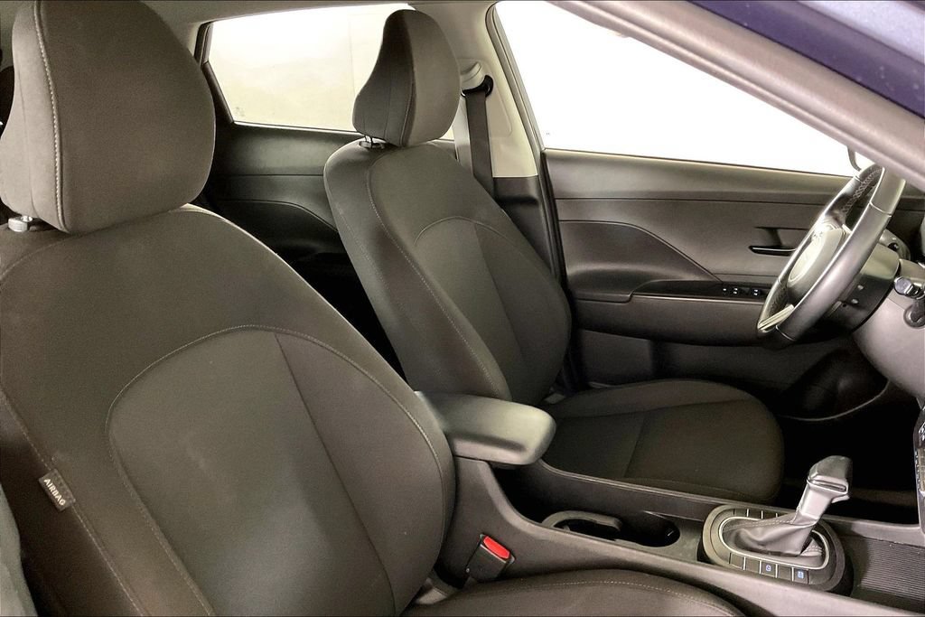 Used 2025 Hyundai Kona SEL FWD image 6