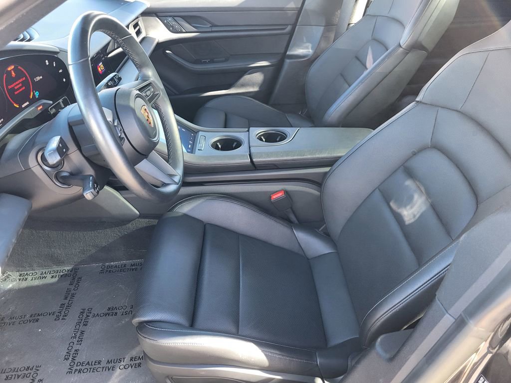 Used 2022 Porsche Taycan 4 Cross Turismo w/ Premium Package image 13