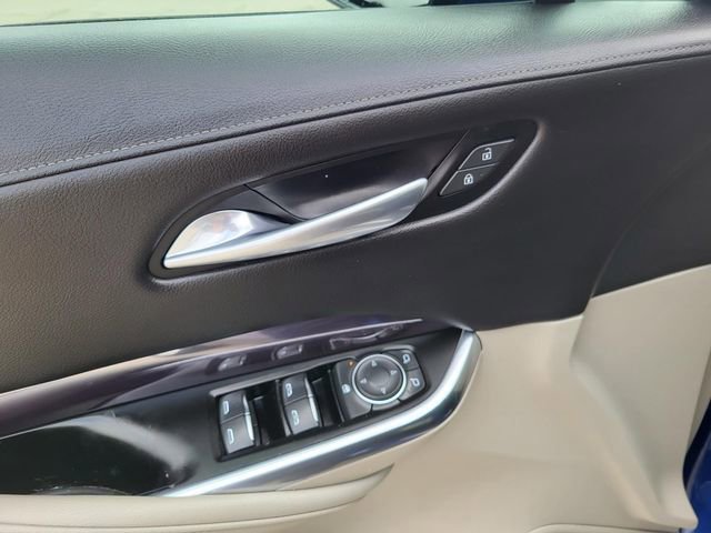Used 2021 Cadillac XT4 Luxury w/ Cold Weather Package image 13