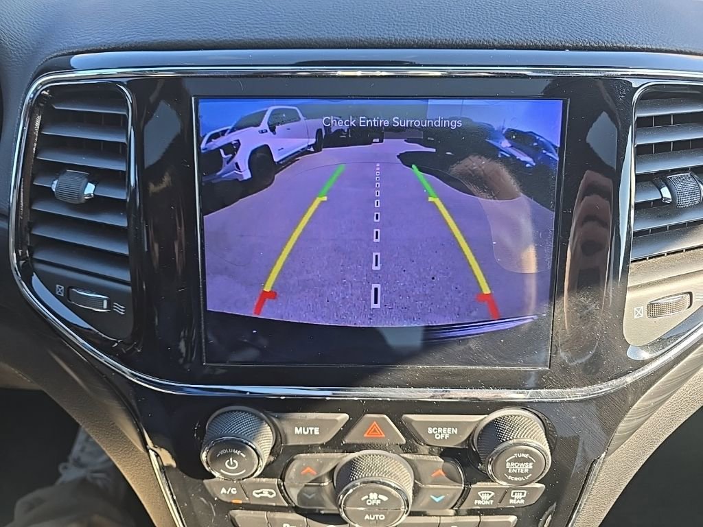 Used 2019 Jeep Grand Cherokee Altitude AWD/4WD image 25