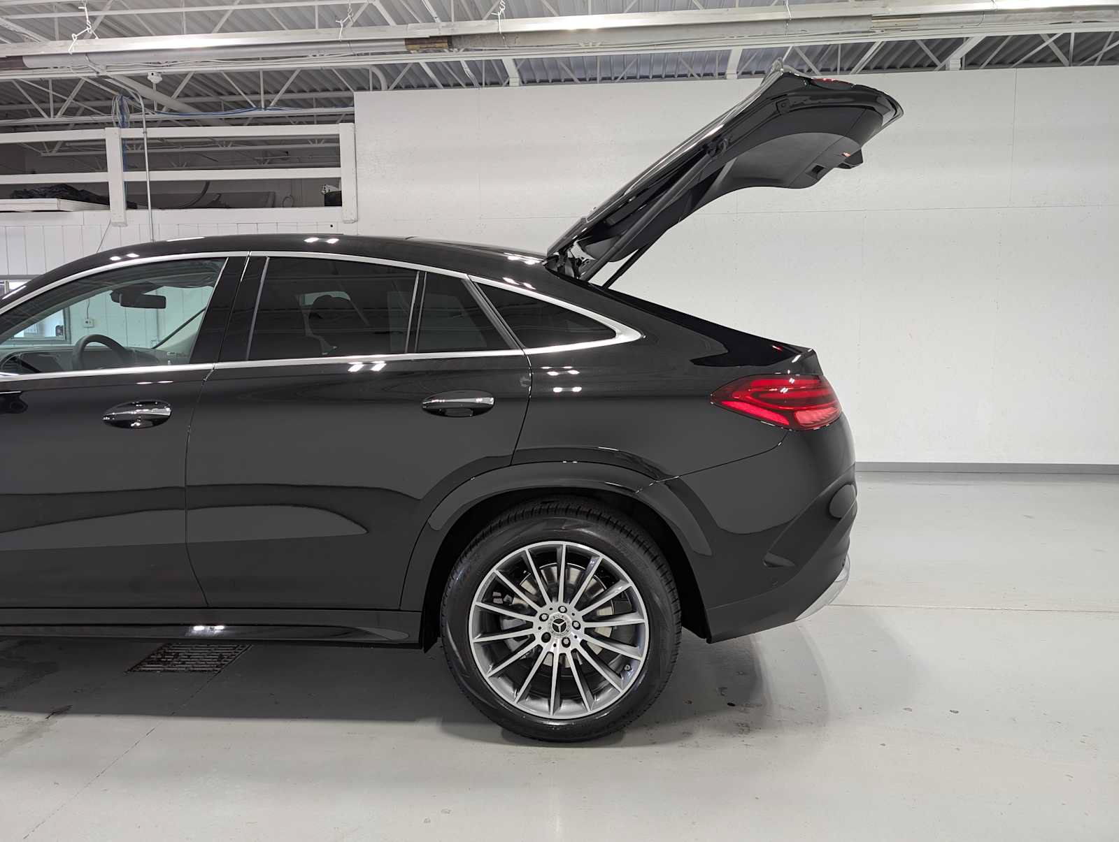 New 2026 Mercedes-Benz GLE 450 4MATIC Coupe image 9
