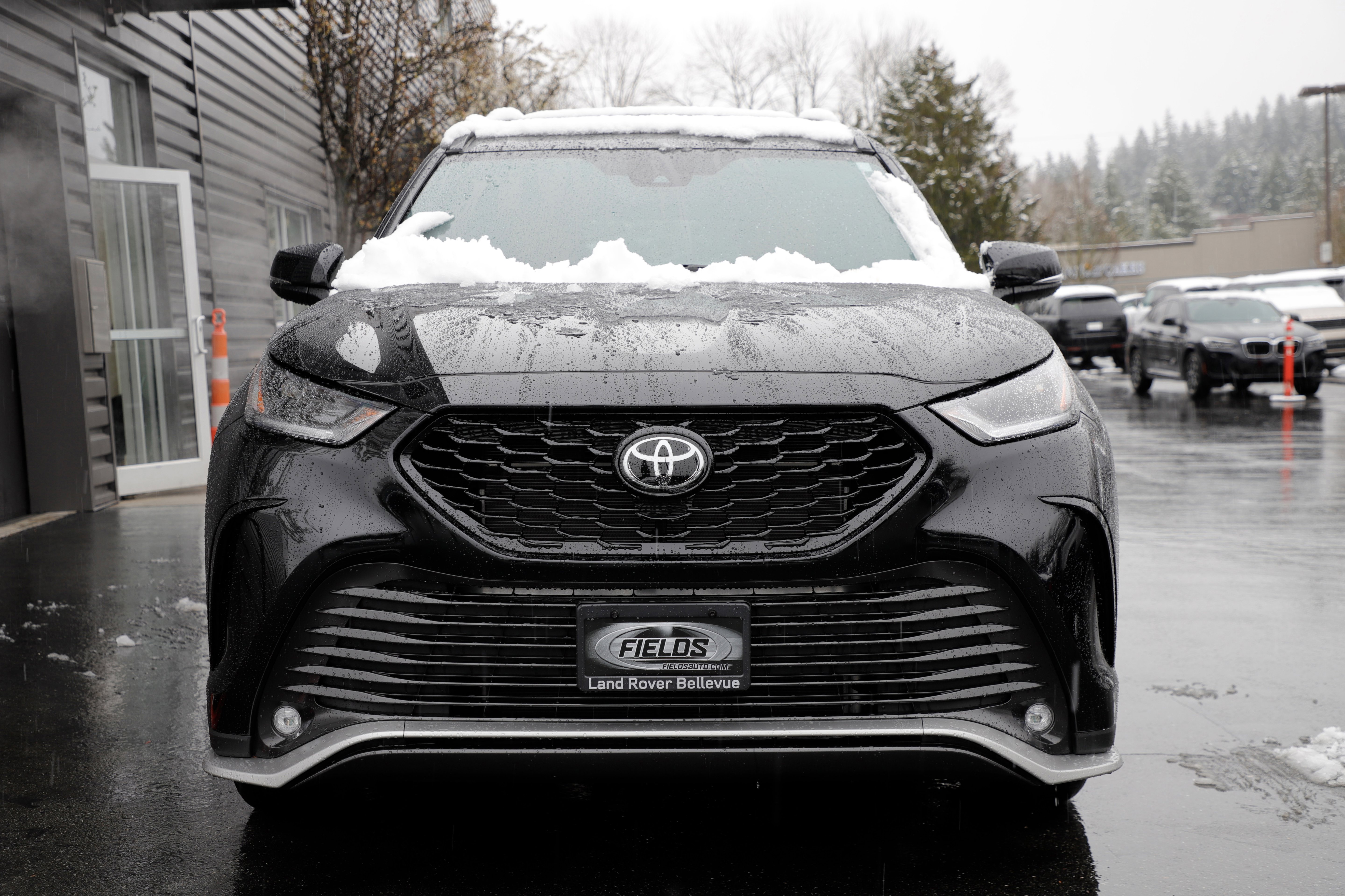 Used 2025 Toyota Highlander XSE image 6