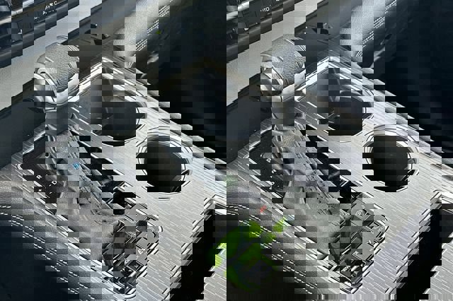 Used 2025 Toyota Sienna XLE w/ XLE Plus Package image 25