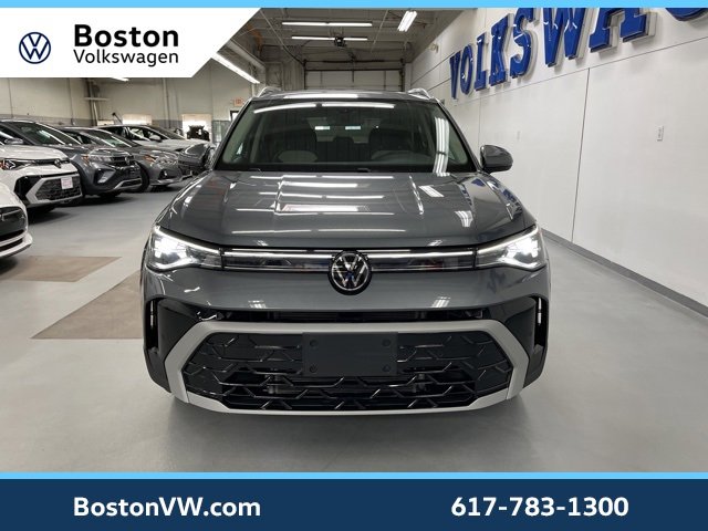 Used 2025 Volkswagen Taos SEL w/ Black Wheel Plus Package image 6