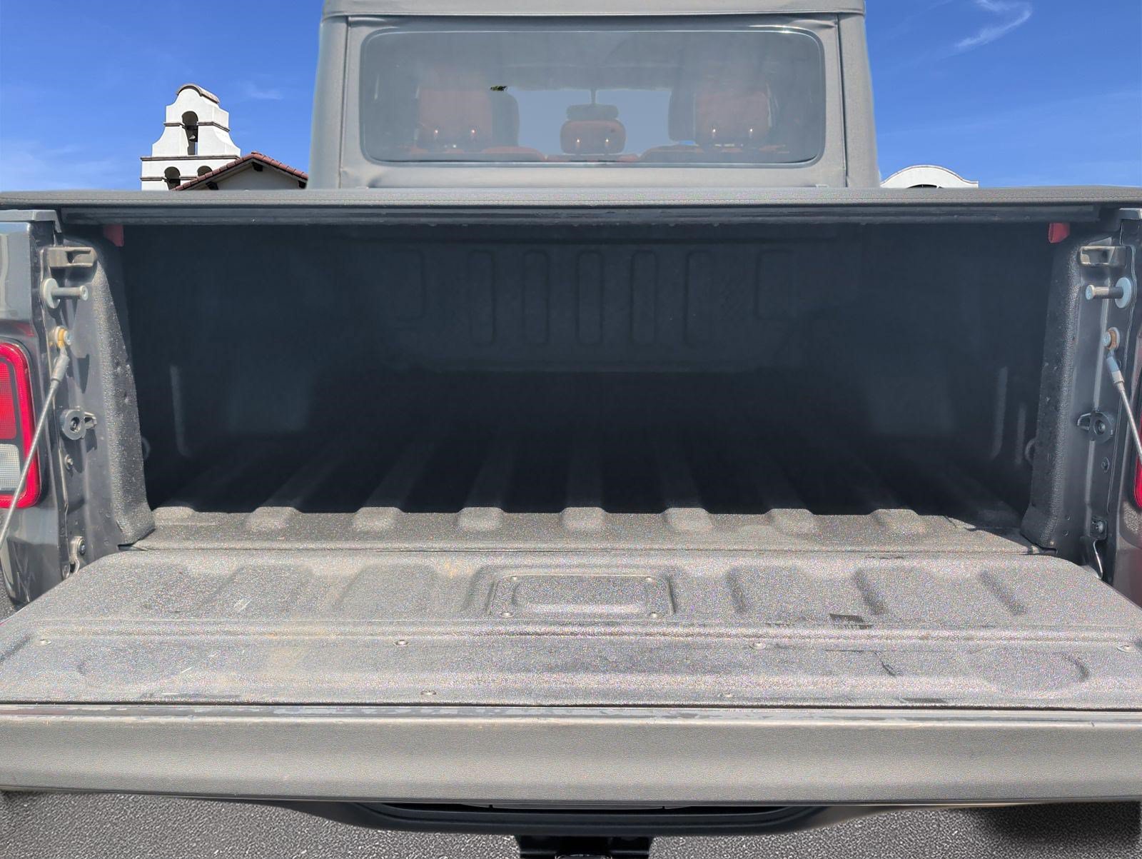 Used 2021 Jeep Gladiator Rubicon AWD/4WD image 25