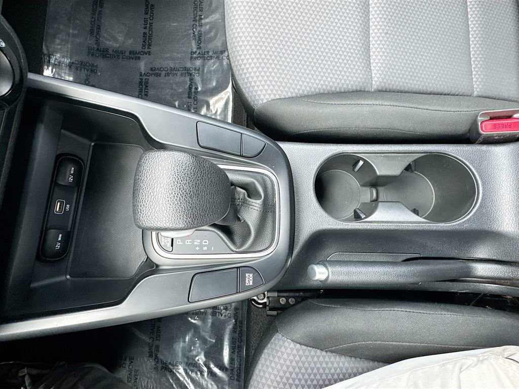 Used 2024 Kia Soul LX w/ Option Group 015 FWD image 21