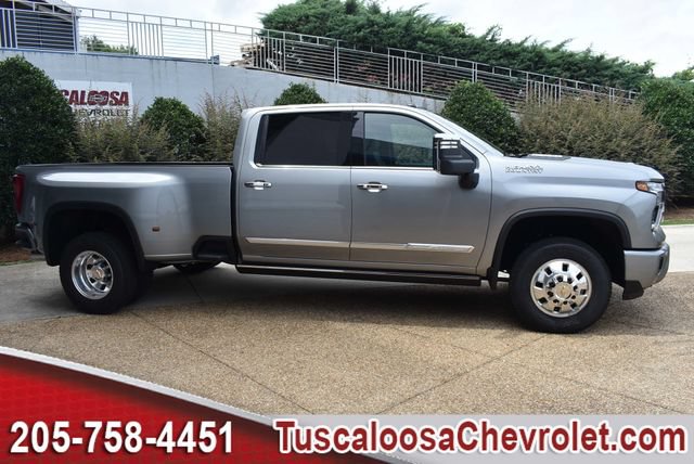 New 2026 Chevrolet Silverado 3500 High Country w/ High Country Premium Package AWD/4WD image 11