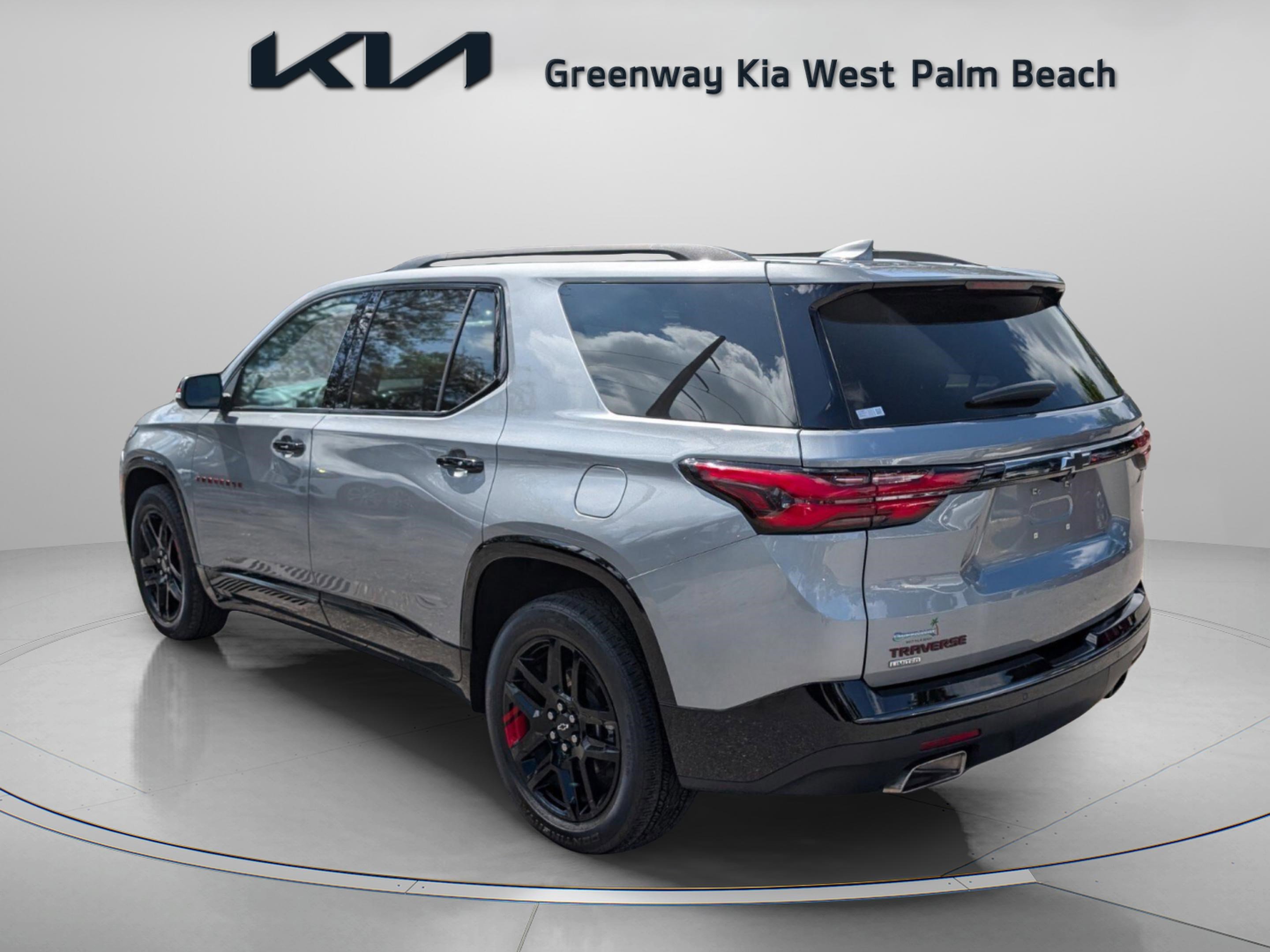 Used 2024 Chevrolet Traverse Premier w/ Redline Edition image 5