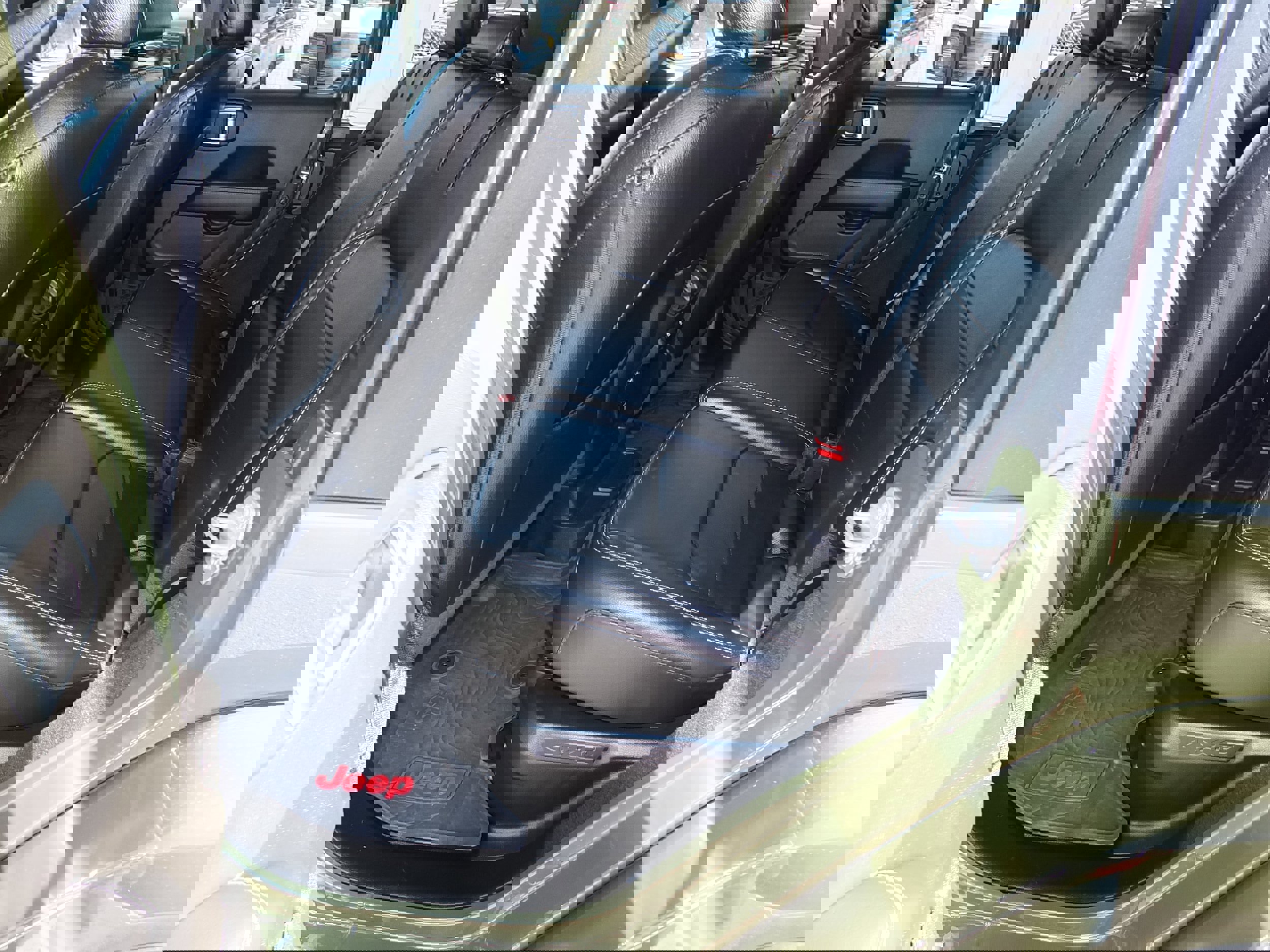 Used 2021 Jeep Wrangler Unlimited Sahara w/ Cold Weather Group image 12