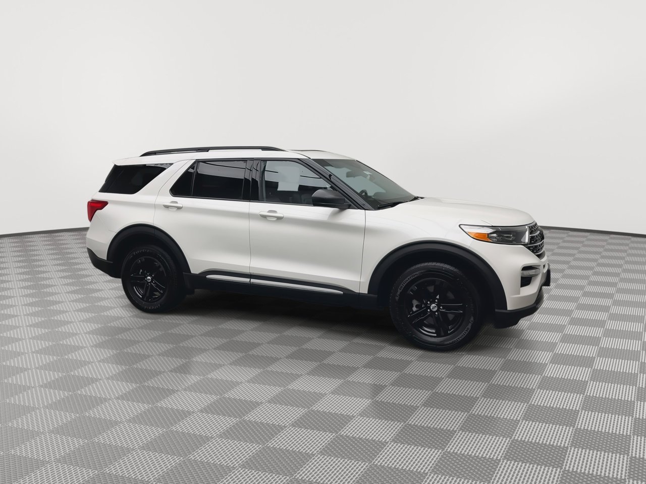 Used 2022 Ford Explorer XLT w/ Equipment Group 202A image 41