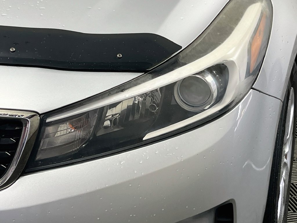 Used 2017 Kia Forte LX FWD image 11