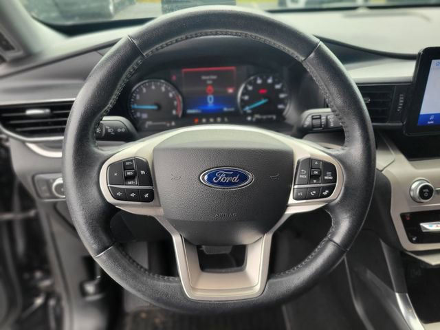 Certified 2022 Ford Explorer XLT w/ Equipment Group 202A image 22