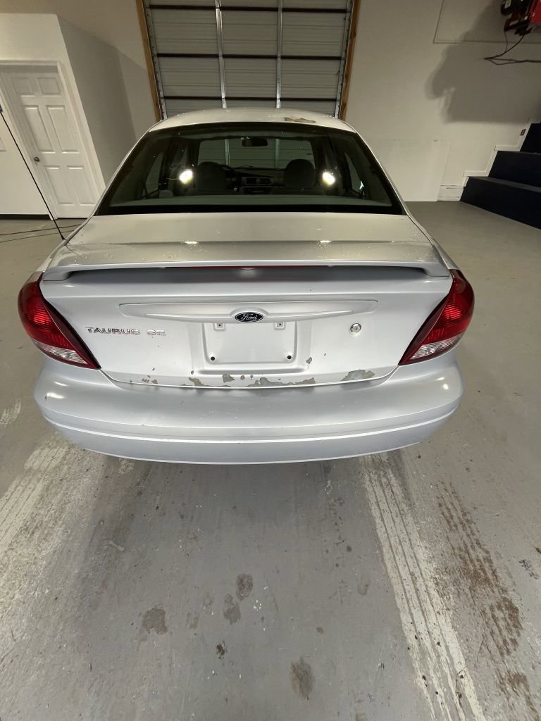 Used 2005 Ford Taurus SE image 4