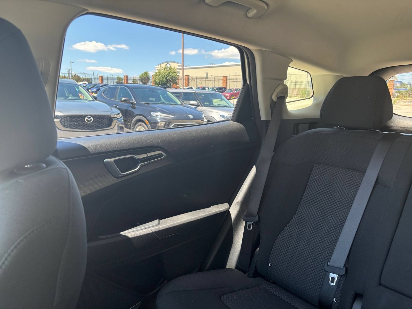 Used 2024 Kia Sportage LX FWD image 34