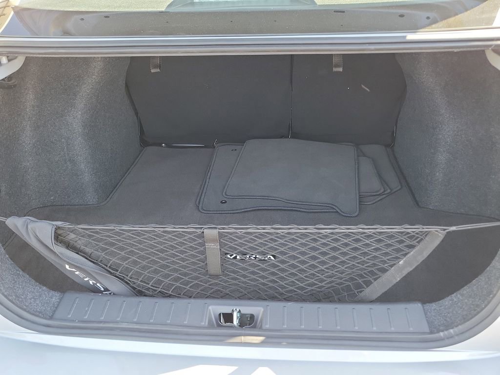 Used 2025 Nissan Versa SR w/ Trunk Package FWD image 22