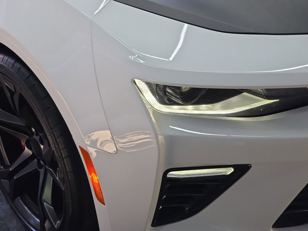 Used 2018 Chevrolet Camaro SS RWD image 46