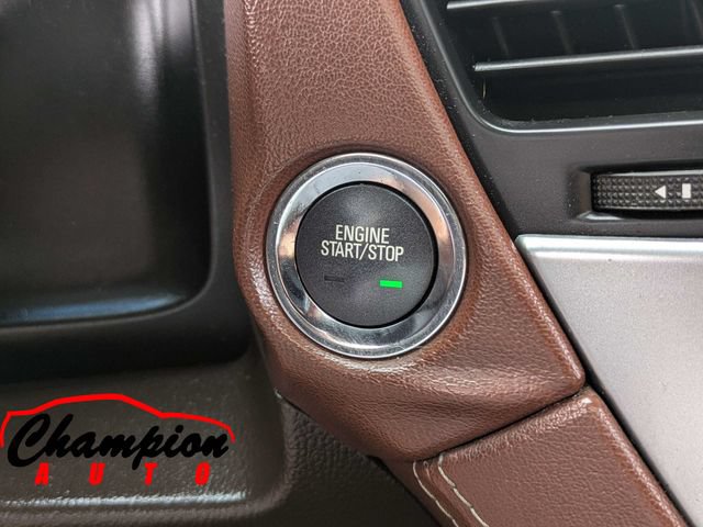 Used 2016 Chevrolet Suburban LTZ RWD image 35