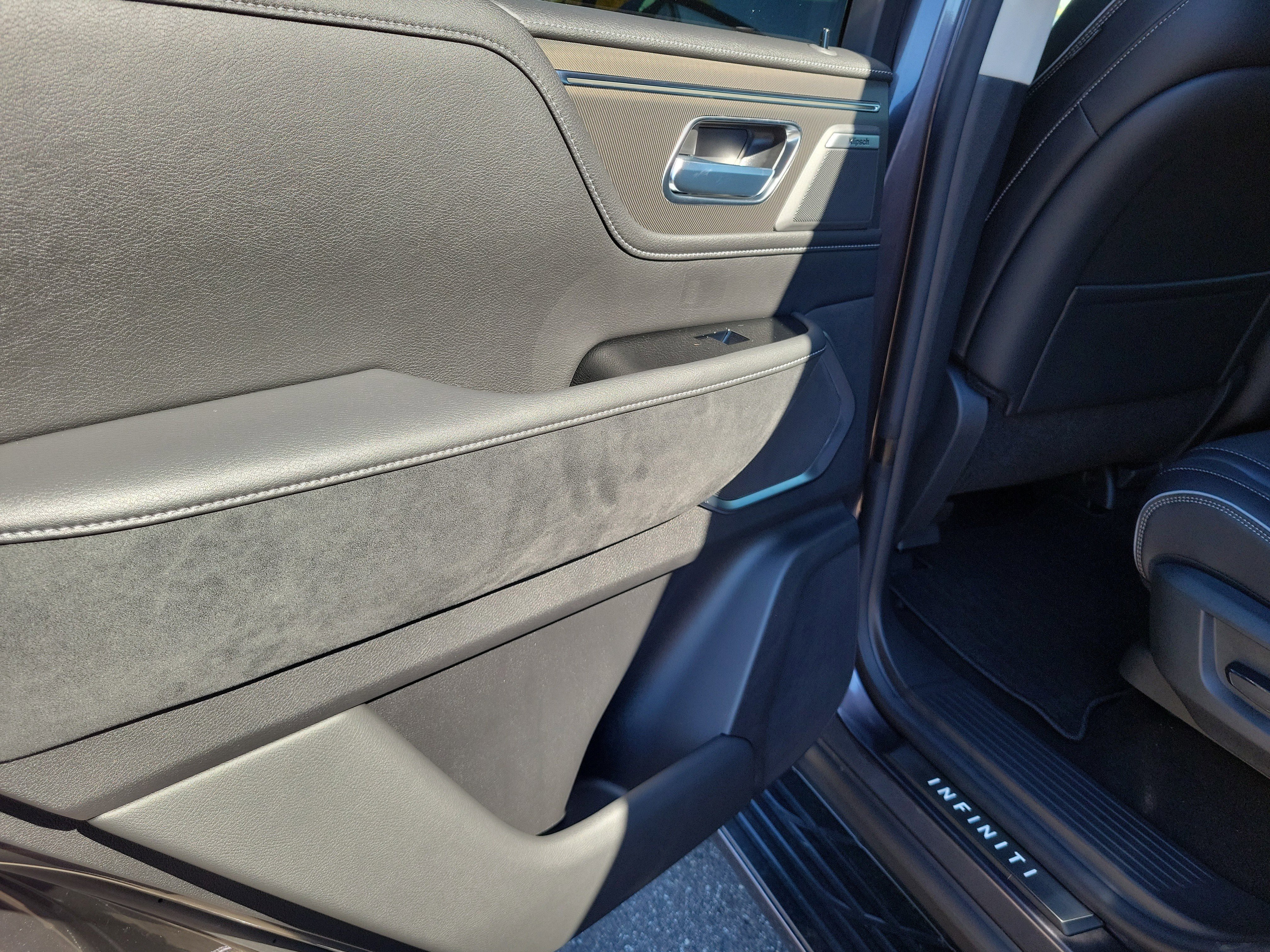 New 2026 INFINITI QX80 Luxe w/ Exterior Package image 8