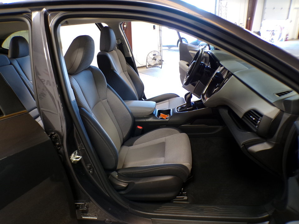 Used 2024 Subaru Outback Premium image 15
