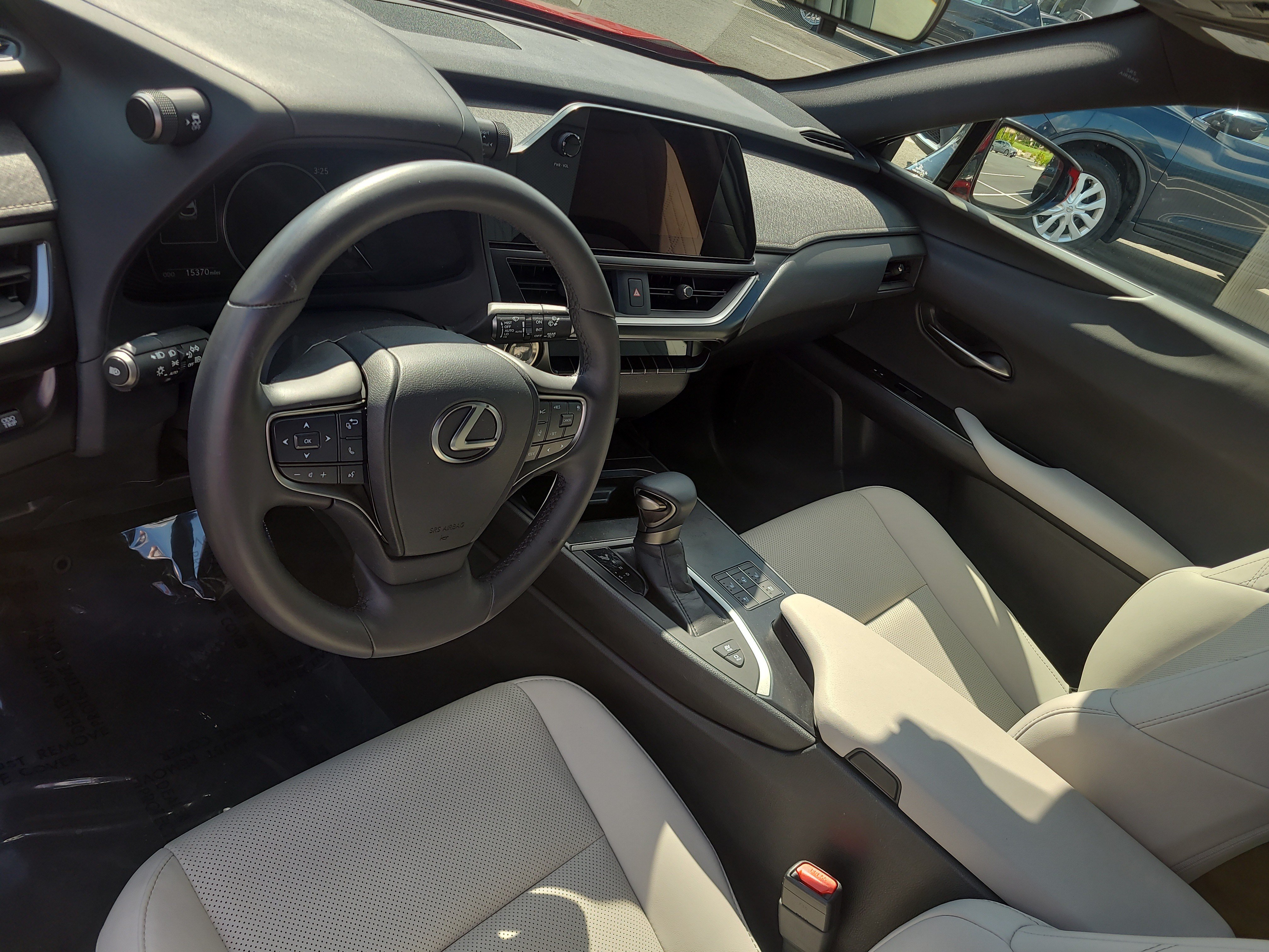 Used 2024 Lexus UX 250h F Sport AWD/4WD image 15