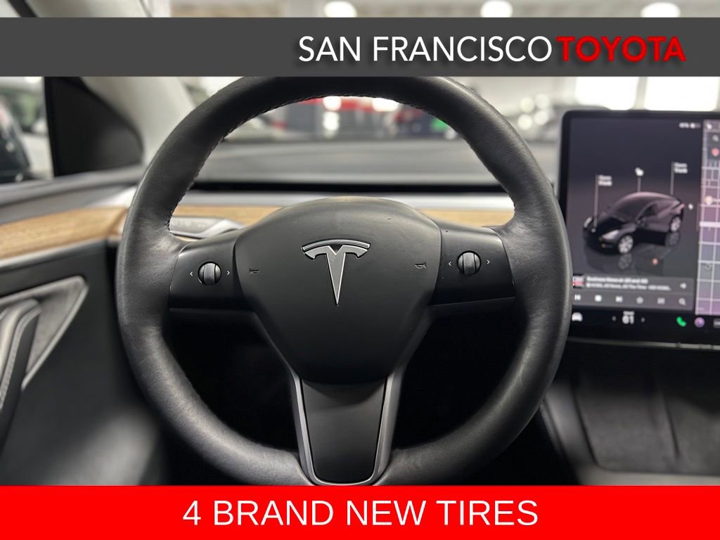 Used 2024 Tesla Model Y Long Range AWD/4WD image 28