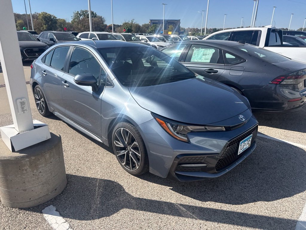 Used 2021 Toyota Corolla SE w/ Carpet Mat Package (TMS) FWD image 2