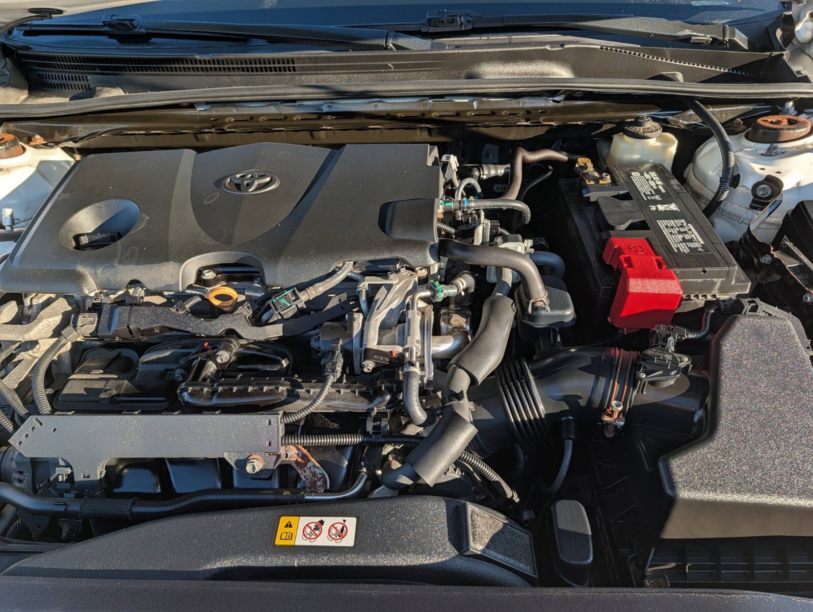 Used 2018 Toyota Camry LE FWD image 30