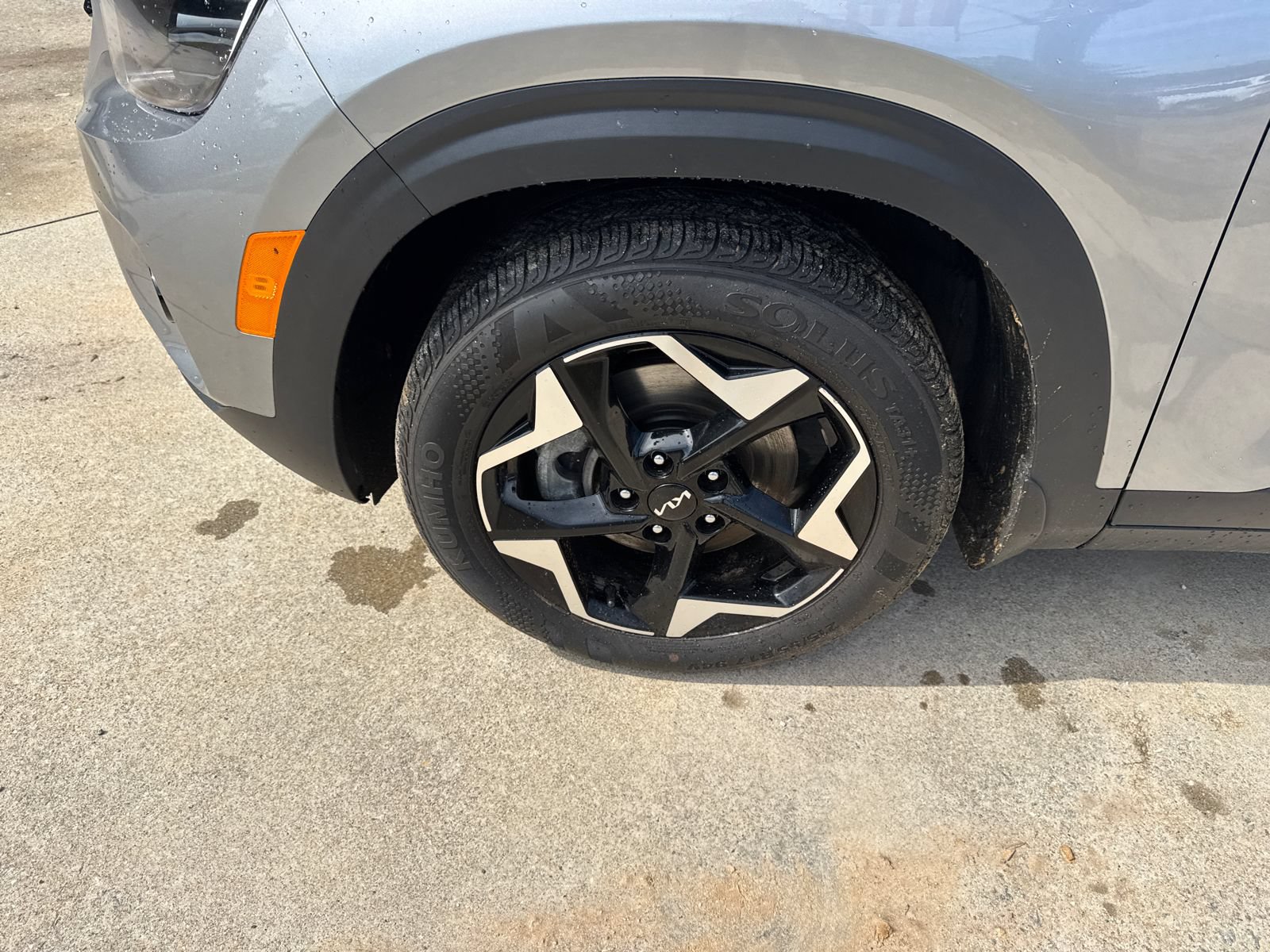 Used 2024 Kia Seltos EX AWD/4WD image 11