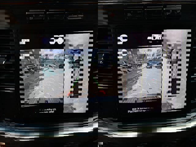 Certified 2023 Ford F250 Lariat w/ Sport Appearance Package image 29