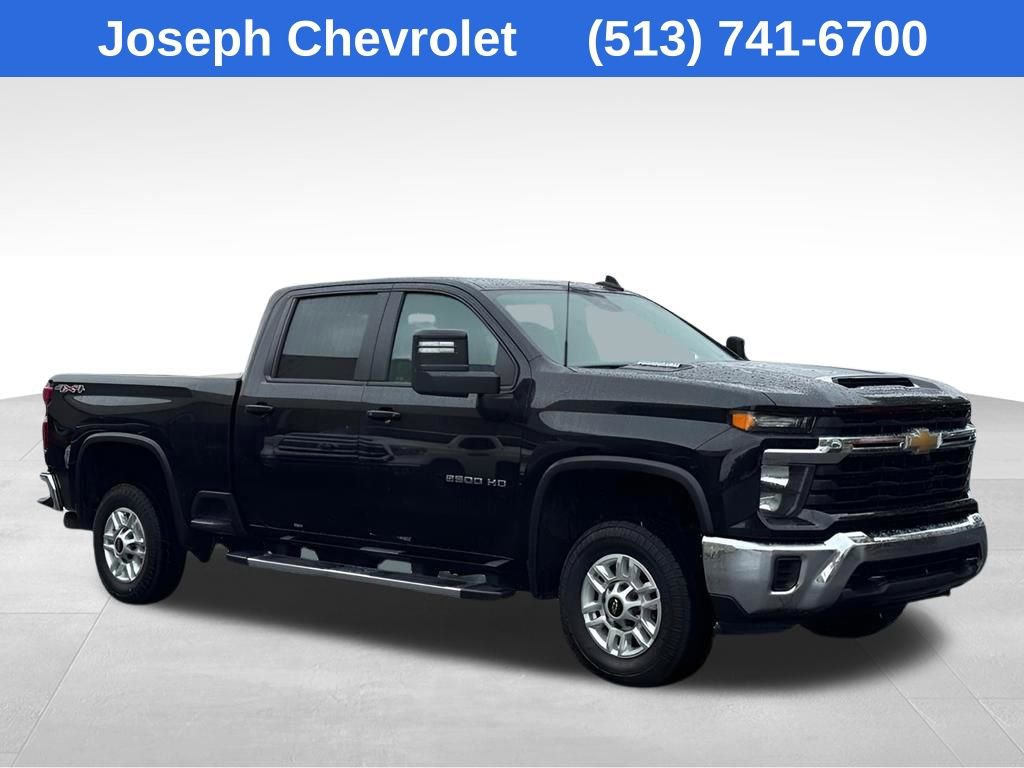 Used 2024 Chevrolet Silverado 2500 LT image 3