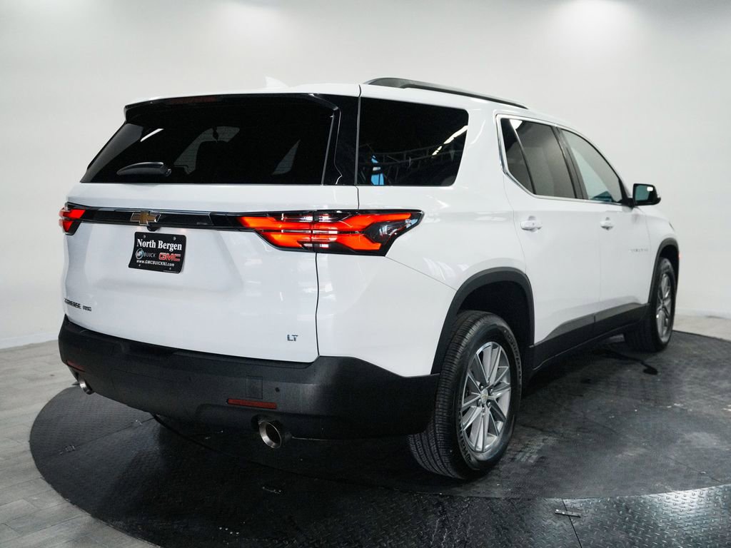 Used 2022 Chevrolet Traverse LT w/ LPO, Floor Liner Package AWD/4WD image 8