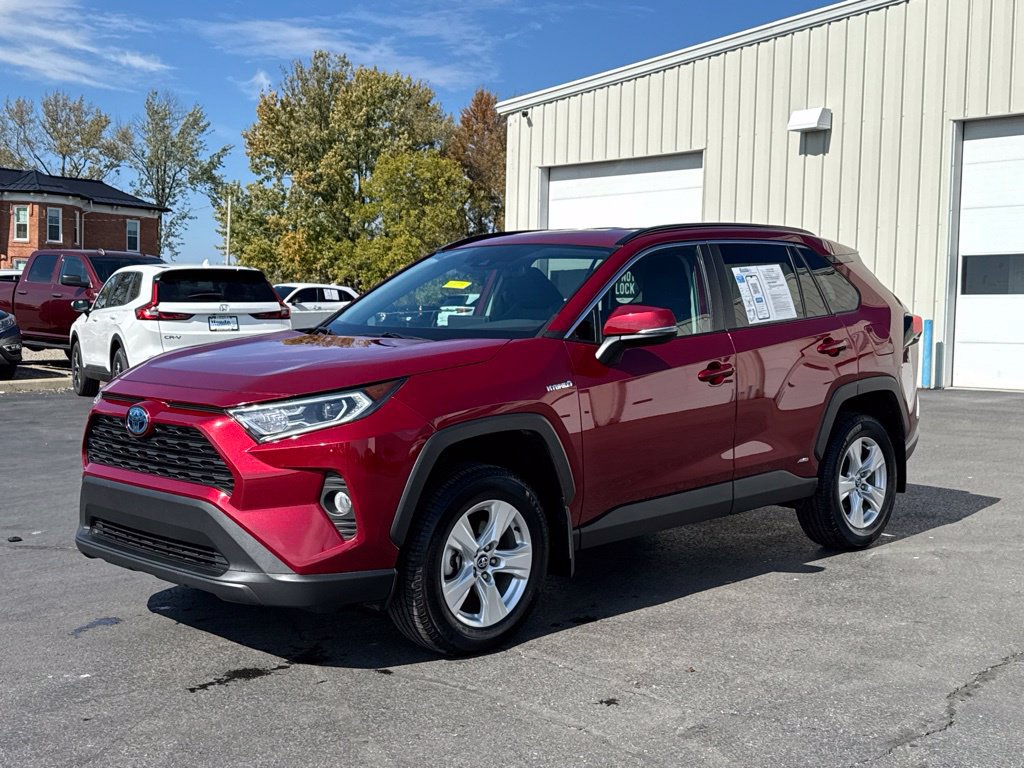 Used 2020 Toyota RAV4 XLE w/ All Weather Liner Package AWD/4WD image 3