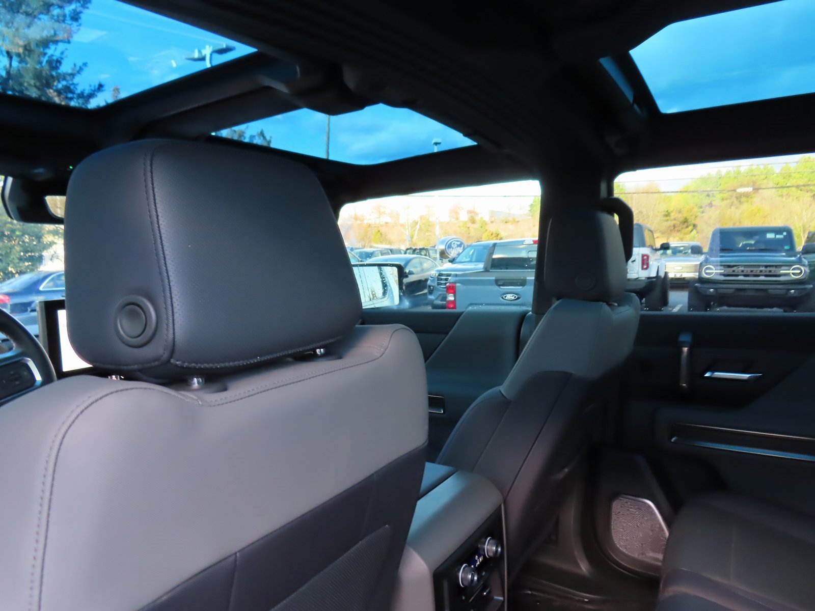 Used 2025 GMC Hummer EV 3X image 37